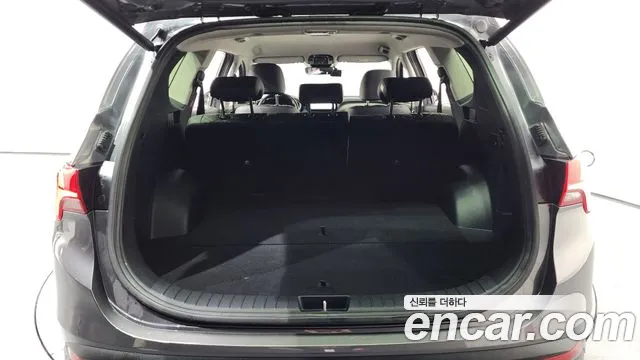 Hyundai Santafe 2023 — фото 20
