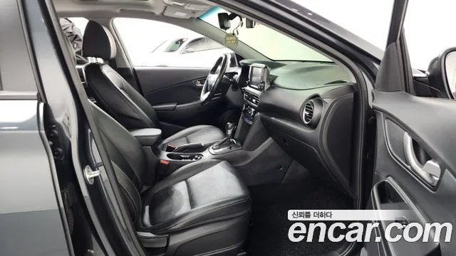 Hyundai Kona 2018 — фото 11
