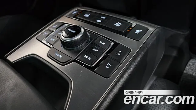 Hyundai Genesis 2015 — фото 18