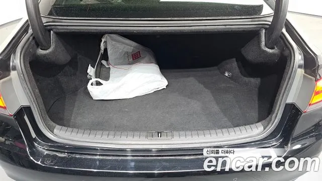 Hyundai Genesis 2015 — фото 20