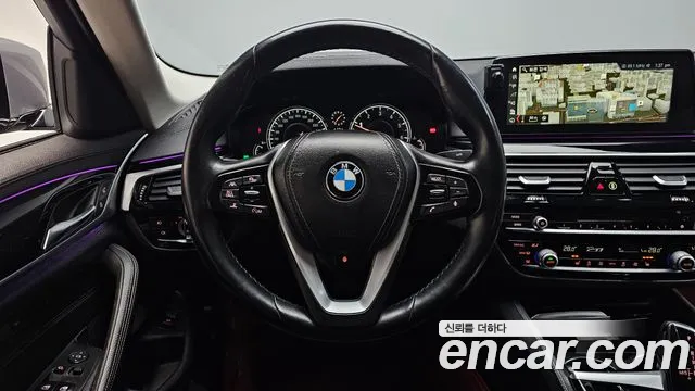 BMW 5-Series 2018 — фото 12