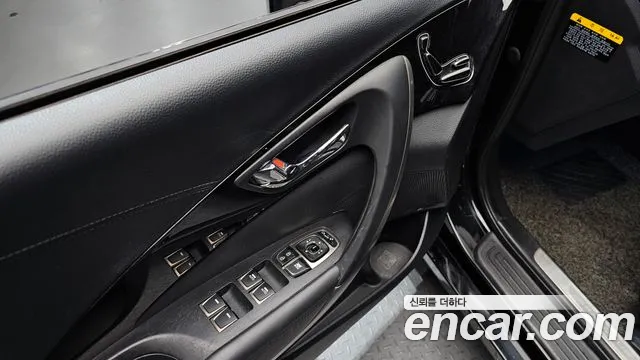 Hyundai Grandeur 2014 — фото 16