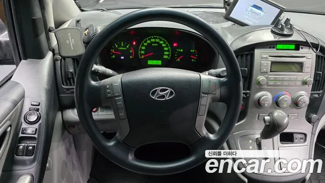 Hyundai Starex 2013 — фото 13