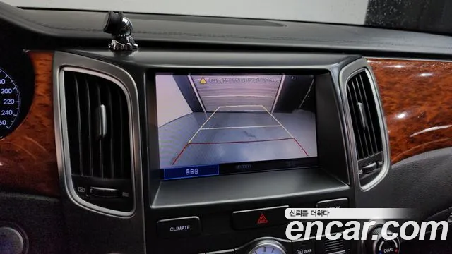 Hyundai Equus 2012 — фото 16