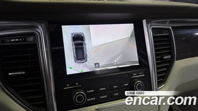 Porsche Macan 2018 — фото 15