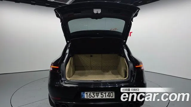 Porsche Macan 2018 — фото 20