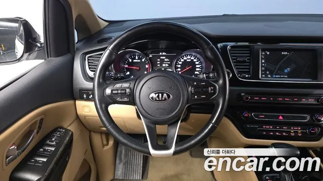 Kia Canival 2019 — фото 13