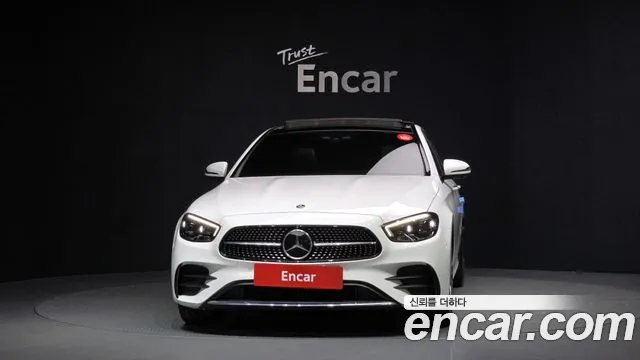 Mercedes-Benz E-Class 2022 — фото 3