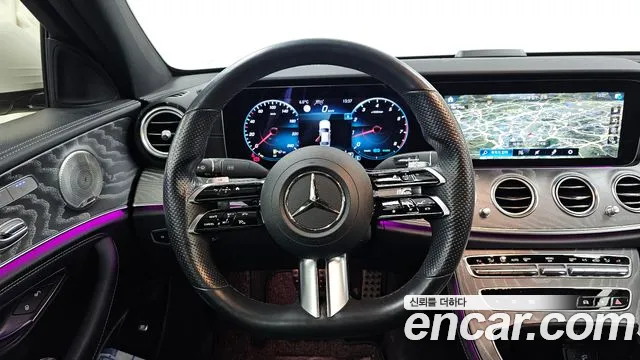 Mercedes-Benz E-Class 2022 — фото 13