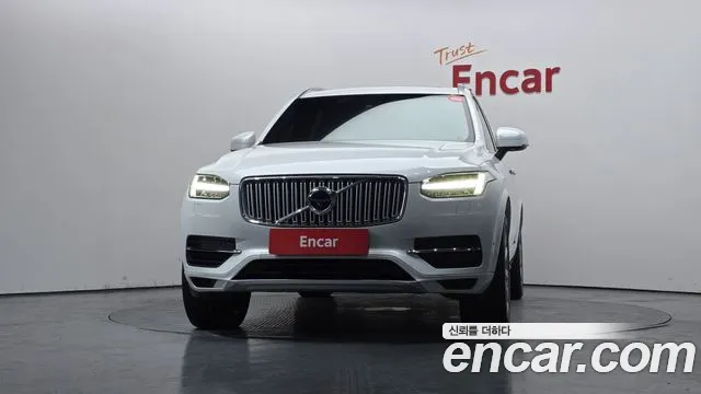 Volvo XC90 2018 — фото 3