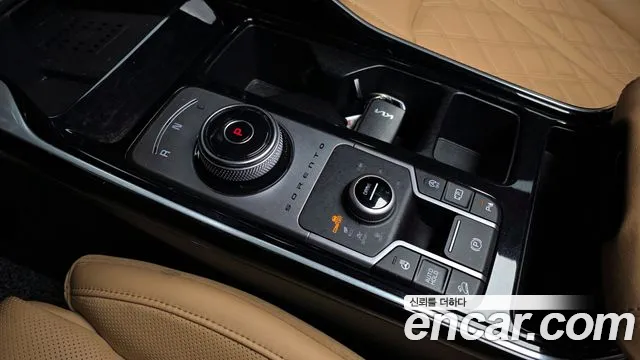 Kia Sorento 2023 — фото 9