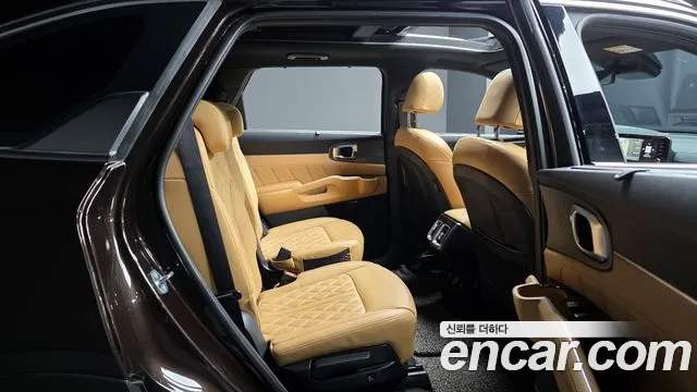 Kia Sorento 2023 — фото 12
