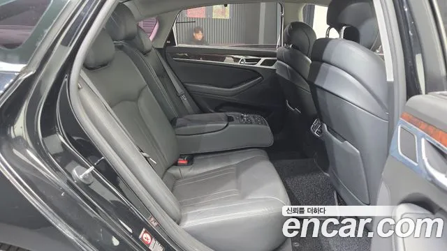 Hyundai Genesis 2016 — фото 12