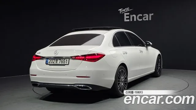 Mercedes-Benz C-Class 2023 — фото 2