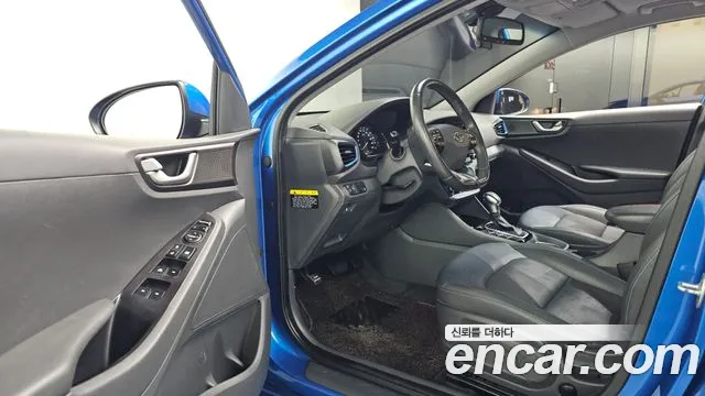 Hyundai Ioniq 2016 — фото 10