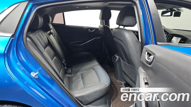 Hyundai Ioniq 2016 — фото 12