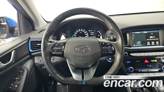 Hyundai Ioniq 2016 — фото 13