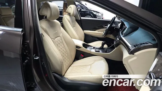 Hyundai Aslan 2015 — фото 10