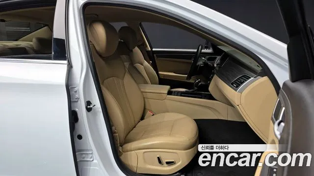 Hyundai Genesis 2014 — фото 10