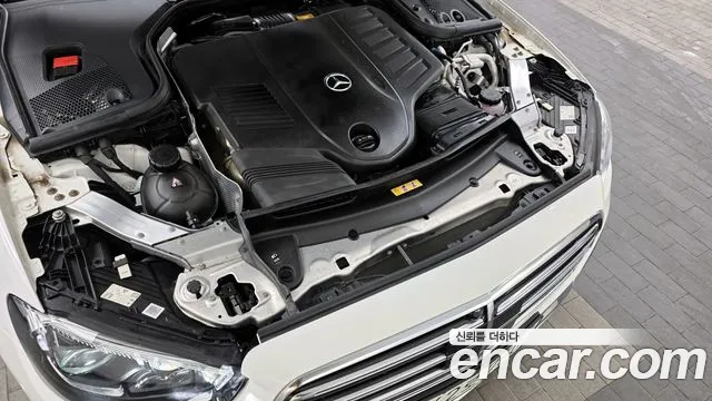 Mercedes-Benz E-Class 2021 — фото 6