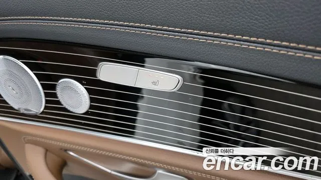 Mercedes-Benz E-Class 2021 — фото 18