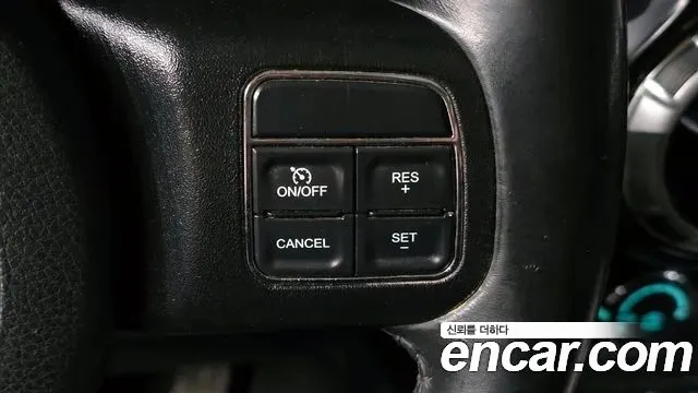 Jeep Wrangler 2016 — фото 15
