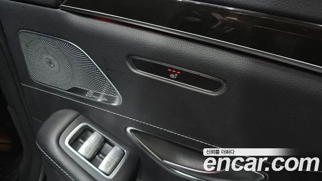 Mercedes-Benz S-Class 2015 — фото 18