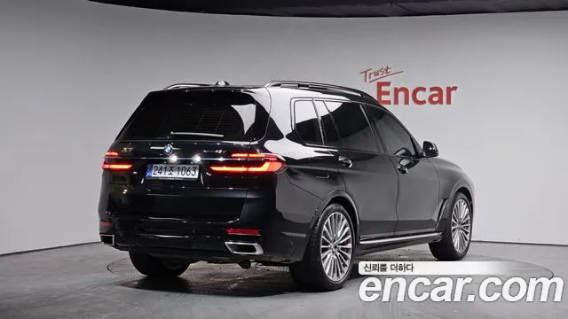 BMW X7 2024 — фото 1