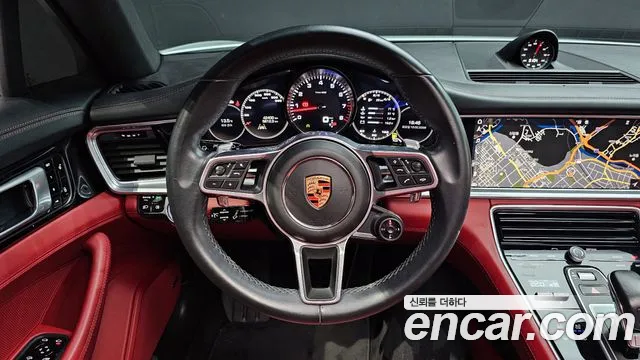 Porsche Panamera 2018 — фото 13