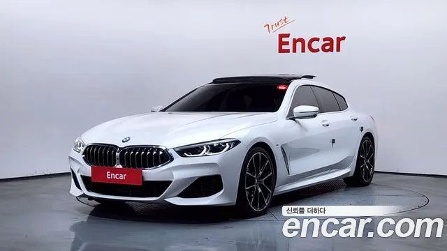 BMW 8-Series 2021 — фото 1