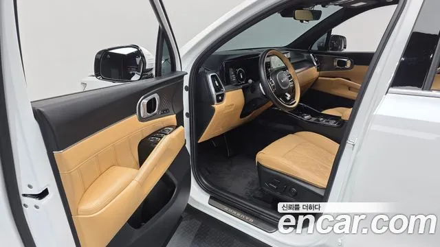 Kia Sorento 2023 — фото 11