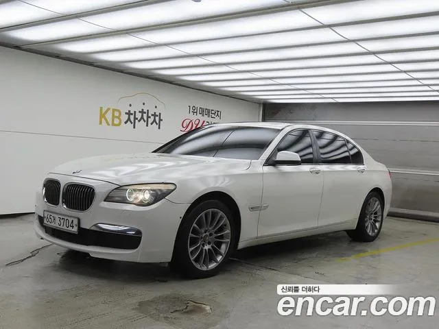 BMW 7-Series 2012 — фото 1