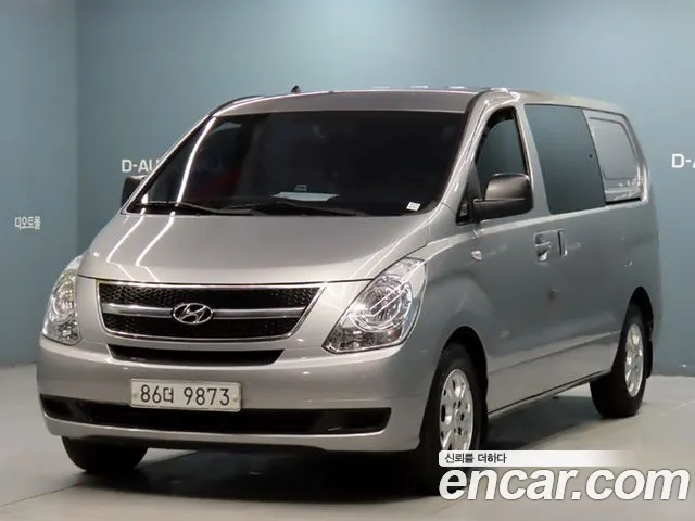 Hyundai Starex 2015 — фото 1