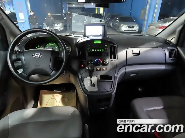 Hyundai Starex 2015 — фото 5