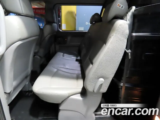 Hyundai Starex 2015 — фото 7