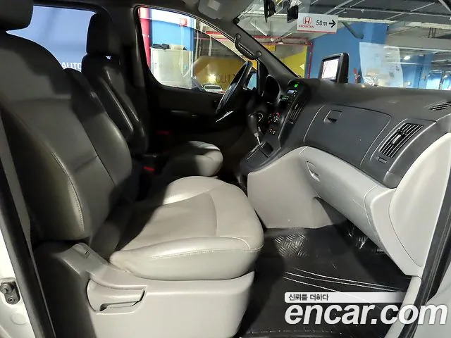 Hyundai Starex 2015 — фото 8