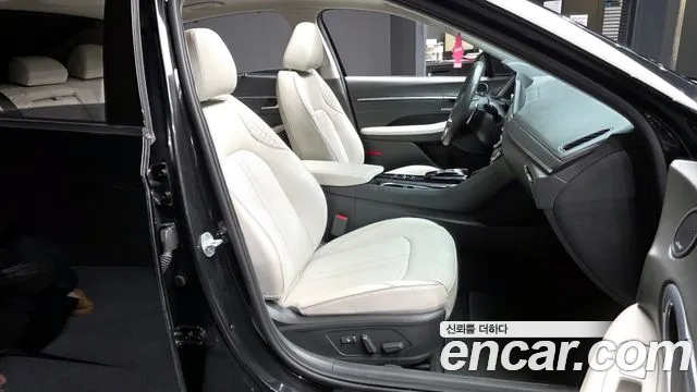 Hyundai Sonata 2020 — фото 11