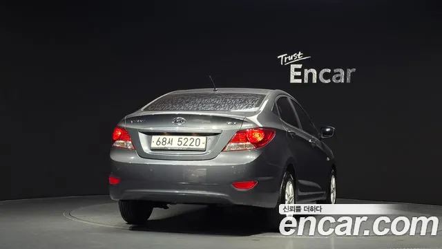 Hyundai Accent 2012 — фото 4