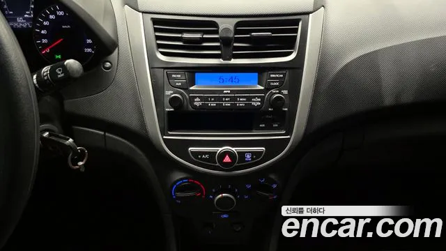 Hyundai Accent 2012 — фото 19