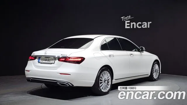 Mercedes-Benz E-Class 2022 — фото 2