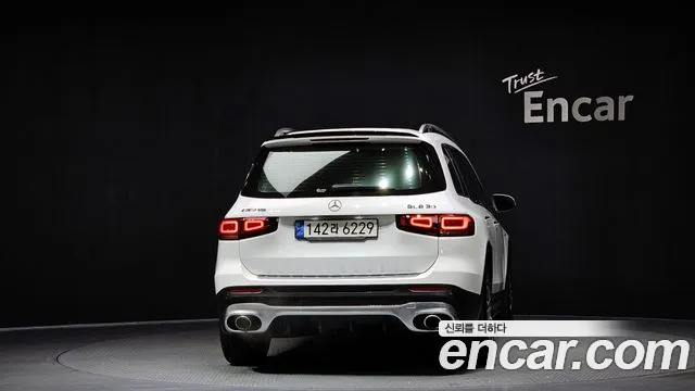Mercedes-Benz GLB-Class 2021 — фото 4
