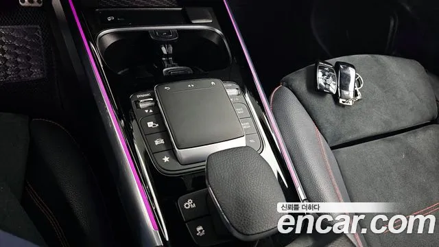 Mercedes-Benz GLB-Class 2021 — фото 18