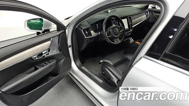Volvo S90 2022 — фото 10