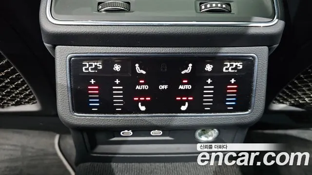 Audi A7 2021 — фото 18
