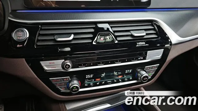 BMW Gran Turismo 2023 — фото 18
