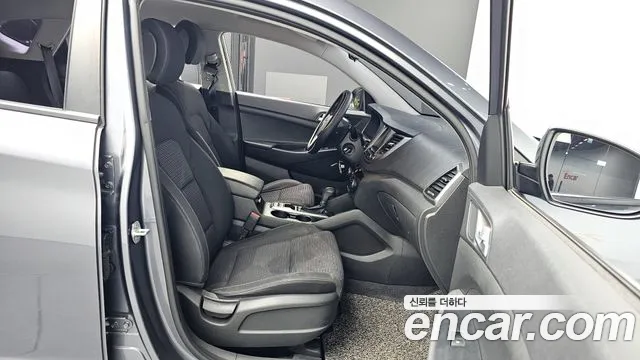 Hyundai Tucson 2017 — фото 11