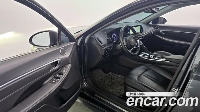 Hyundai Sonata 2022 — фото 10