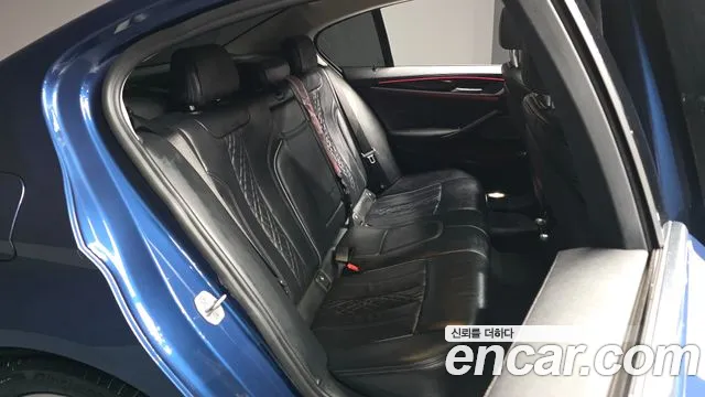 BMW 5-Series 2021 — фото 12