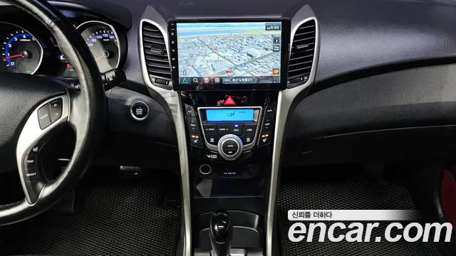 Hyundai i30 2014 — фото 16