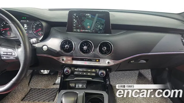 Kia Stinger 2019 — фото 15